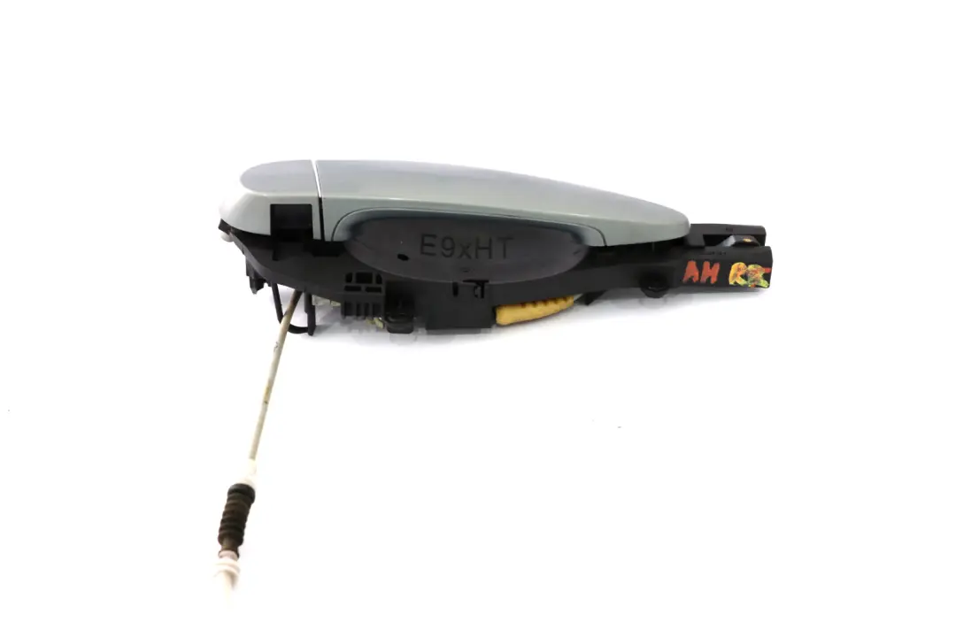 Klamka prawa tylna tył arktis A34 do BMW E90 E91 o numerze 7060299 BMW E90 E91 Klamka prawa tylna tył arktis A34 - SKU 7060299-AM - Numer Części 7060299