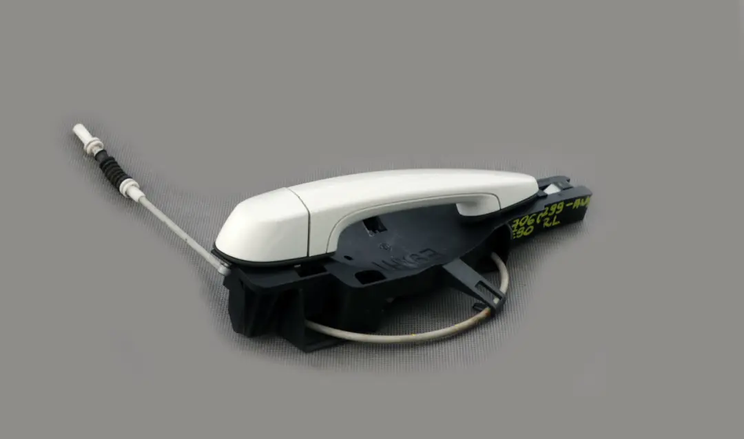 Complete Grab Handle Rear Left N/S Alpinweiss Alpine White to BMW 3 Series E90 E91 with Part number 7060299 BMW 3 Series E90 E91 Complete Grab Handle Rear Left N/S Alpinweiss Alpine White - SKU 7060299-AW1 - Part number 7060299