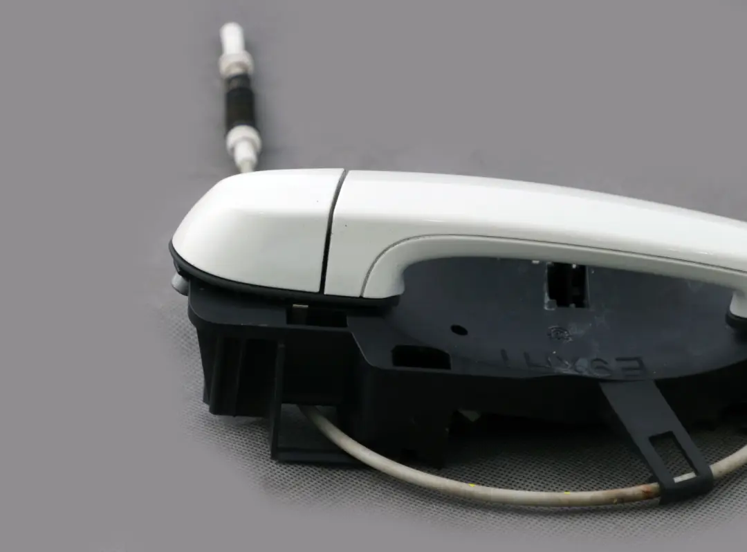 BMW 3 Series E90 E91 Complete Grab Handle Rear Left N/S Alpinweiss Alpine White - SKU 7060299-AW1 - Part number 7060299