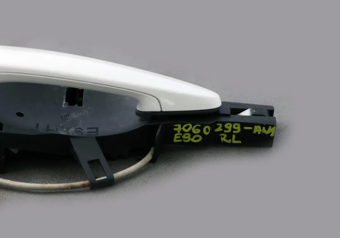 BMW 3 Series E90 E91 Complete Grab Handle Rear Left N/S Alpinweiss Alpine White - SKU 7060299-AW1 - Part number 7060299