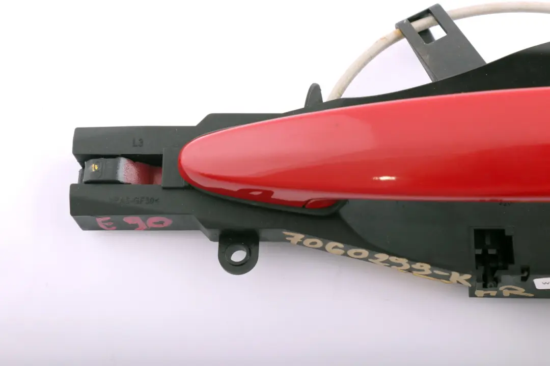 3er E90 E91 Kompletter hinterer Haltegriff links Karmesinrot Crimson Red für BMW mit Teilenummer 7060299 BMW 3er E90 E91 Kompletter hinterer Haltegriff links Karmesinrot Crimson Red - SKU 7060299-KAR - Teilenummer 7060299