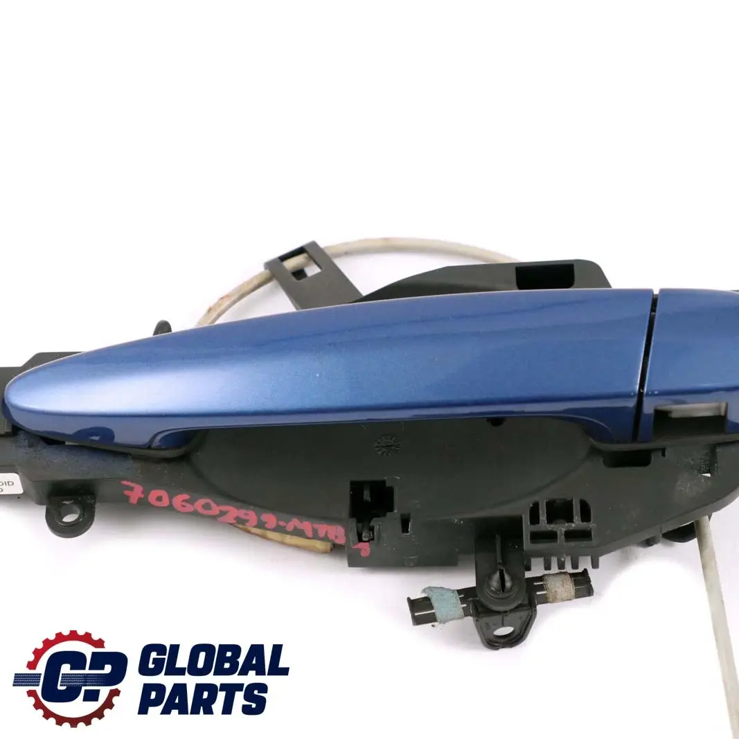 Poignee Porte Arriere Gauche Bleu Montego Bleu Metallise A51 pour BMW 3 E90 E91 à propos du numéro de pièce 7060299 BMW 3 E90 E91 Poignee Porte Arriere Gauche Bleu Montego Bleu Metallise A51 - SKU 7060299-MTB1 - Numéro de pièce 7060299