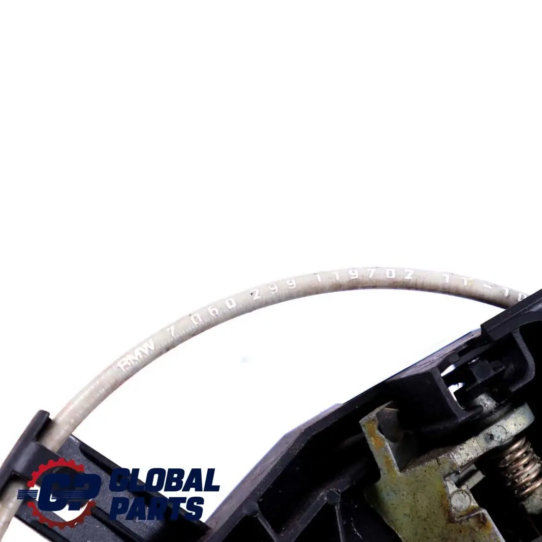 Prawa Rączka Drzwi Szary do BMW E90 E91 o numerze 7060299 BMW E90 E91 Prawa Rączka Drzwi Szary - SKU 7060299-SCG - Numer Części 7060299