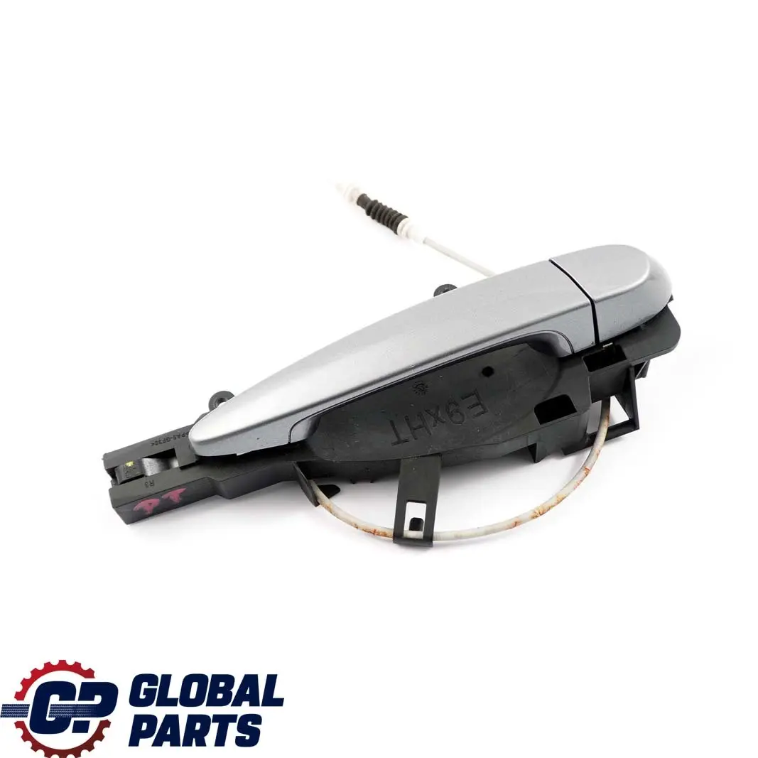 Klamka Drzwi Prawy Tył Spacegrau do BMW E90 E91 o numerze 7060299 BMW E90 E91 Klamka Drzwi Prawy Tył Spacegrau - SKU 7060299-SCG2 - Numer Części 7060299