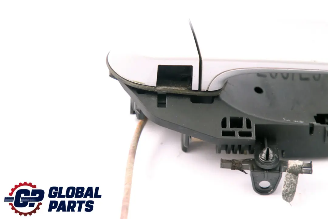 Griffbügel Hinten Rechts Titansilber Metallic 354 für BMW 3 er E90 E91 LCI mit Teilenummer 7060299 BMW 3 er E90 E91 LCI Griffbügel Hinten Rechts Titansilber Metallic 354 - SKU 7060299-TS2 - Teilenummer 7060299