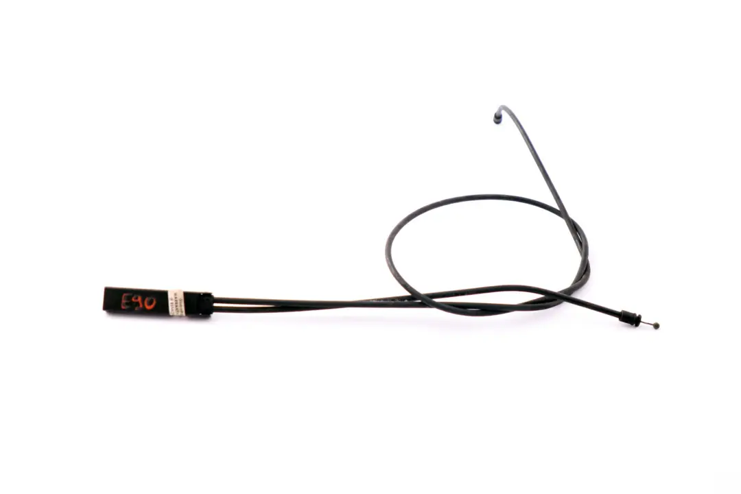 Linka Cięgno Zamka Otwierania Maski do BMW E90 E91 o numerze 51237060552 BMW E90 E91 Linka Cięgno Zamka Otwierania Maski - SKU 7060552 - Numer Części 51237060552