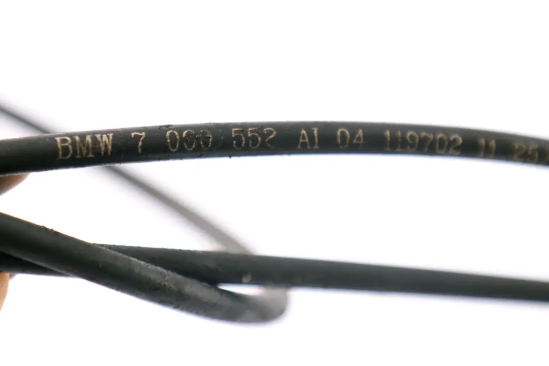 Linka Cięgno Zamka Otwierania Maski do BMW E90 E91 o numerze 51237060552 BMW E90 E91 Linka Cięgno Zamka Otwierania Maski - SKU 7060552 - Numer Części 51237060552