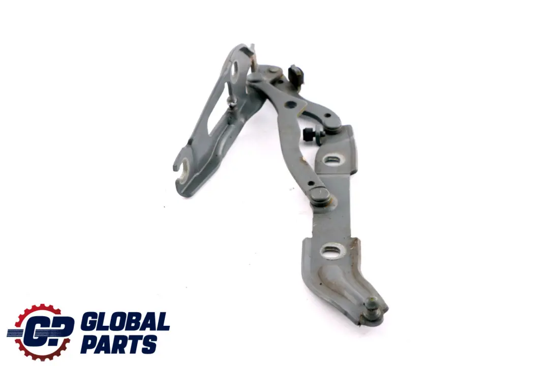 Charniere Hayon a Gauche Spacegrau Metallique - A52 Gris pour BMW 3 E90 E92 à propos du numéro de pièce 7060627 BMW 3 E90 E92 Charniere Hayon a Gauche Spacegrau Metallique - A52 Gris - SKU 7060627-SCG - Numéro de pièce 7060627