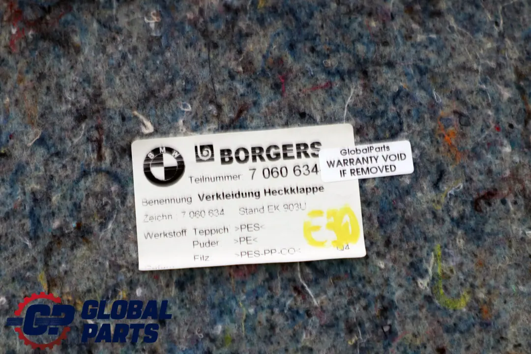 Tapa del maletero Porton trasero Alfombra Recubrimiento Panel para BMW E90 con número de pieza 7060634 BMW E90 Tapa del maletero Porton trasero Alfombra Recubrimiento Panel - SKU 7060634 - Número de pieza 7060634