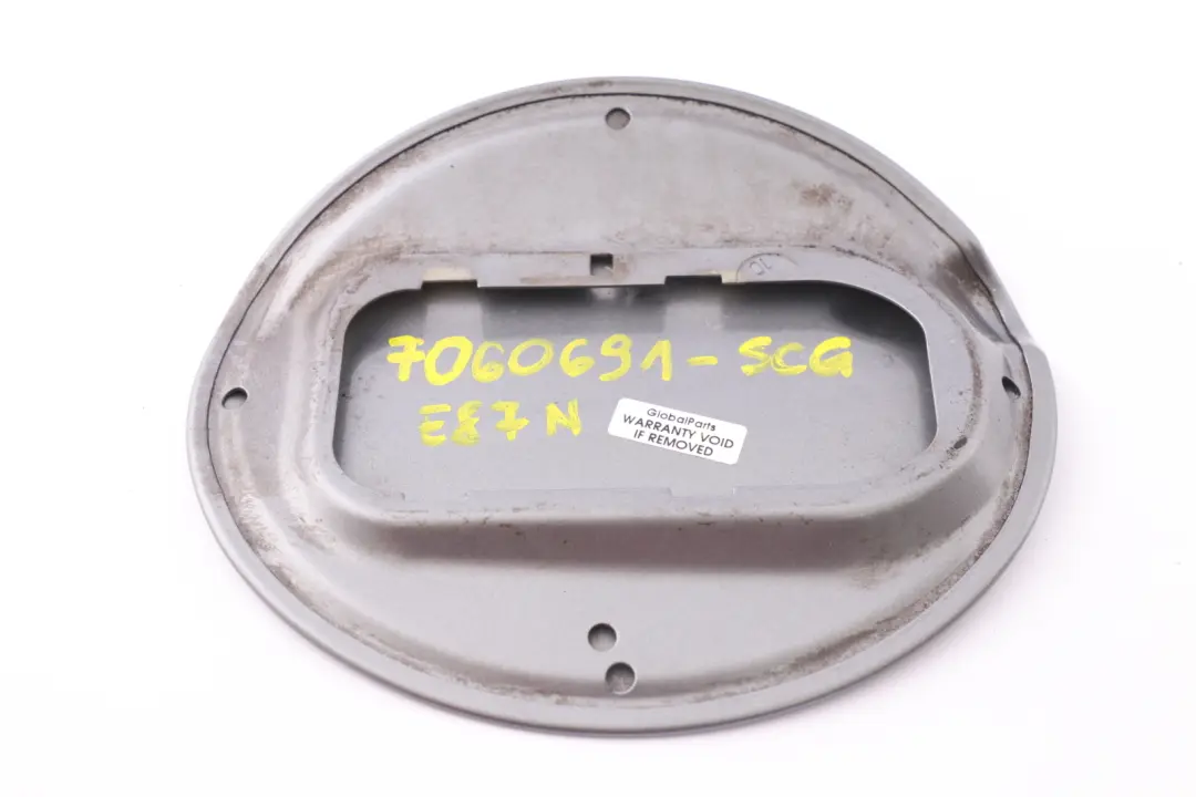 Deckel Space Space Grau Metallic - A52 für BMW E87 LCI Tank mit Teilenummer 7060691 BMW E87 LCI Tank Deckel Space Space Grau Metallic - A52 - SKU 7060691-SCG - Teilenummer 7060691