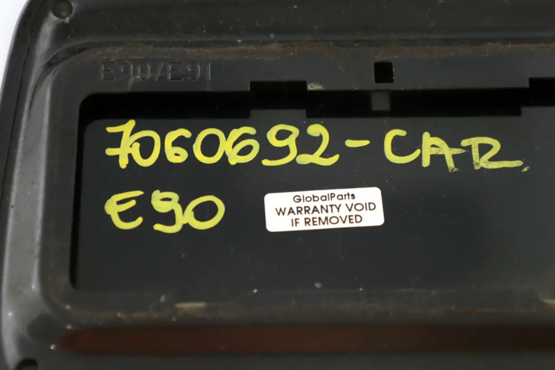 BMW E90 E91 Fuel Filler Fill In Flap Cover Carbonschwarz Carbon Black - SKU 7060692-CAR - Número de pieza 7060692