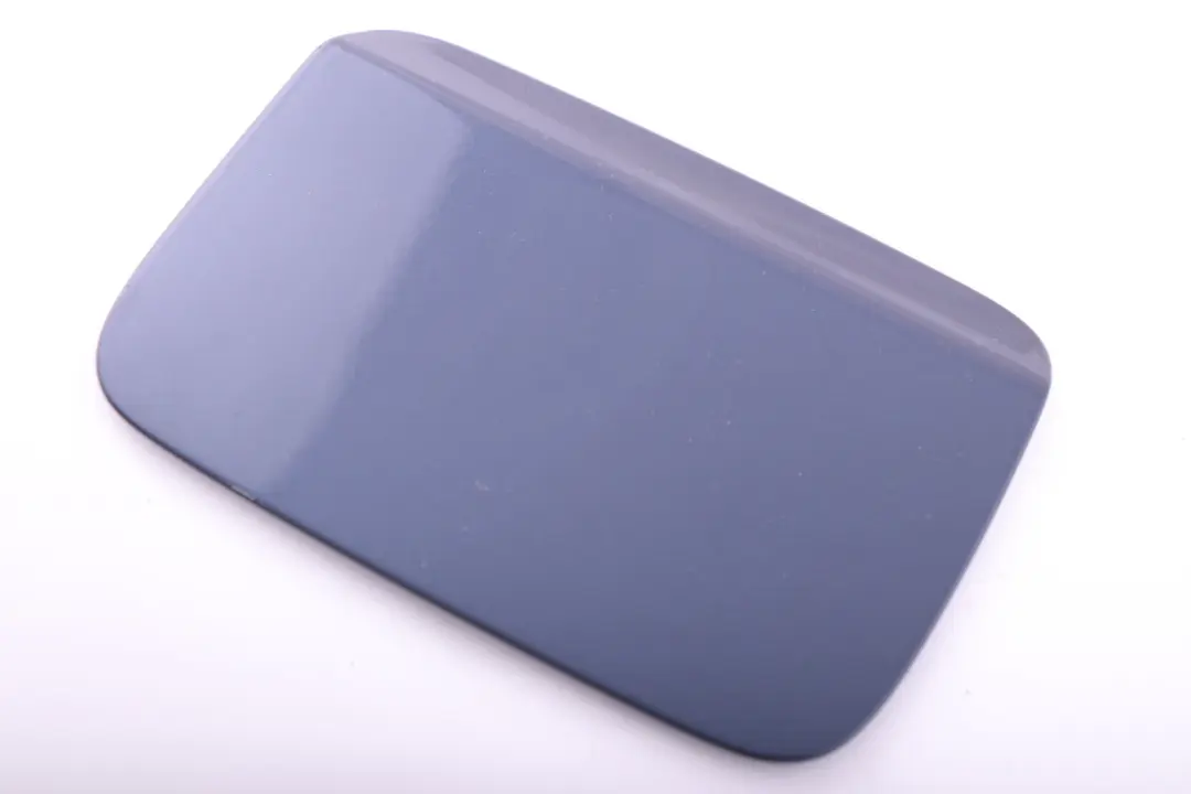 Riempimento carburante coperchio sportello Tiefseeblau Blu per BMW E90 E91 con numero di parte 7060692 BMW E90 E91 Riempimento carburante coperchio sportello Tiefseeblau Blu - SKU 7060692-DSB - Numero di parte 7060692