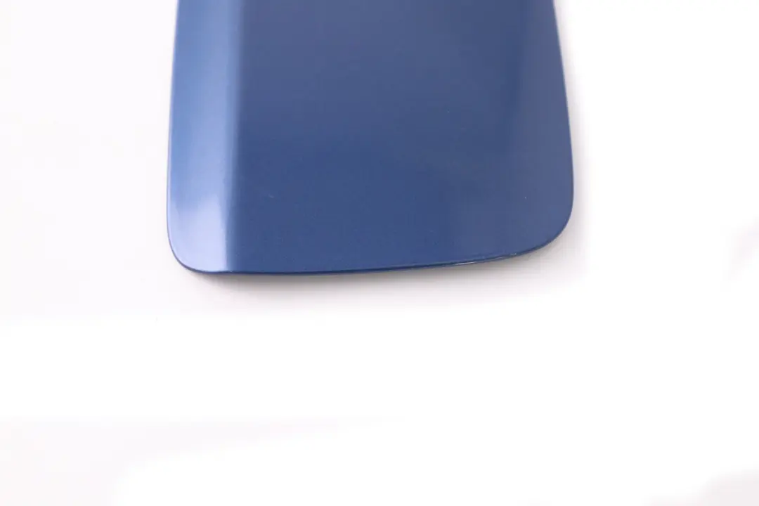 Klapka wlewu paliwa Montegoblau Blue do BMW E90 E91 o numerze 7060692 BMW E90 E91 Klapka wlewu paliwa Montegoblau Blue - SKU 7060692-MTB - Numer Części 7060692