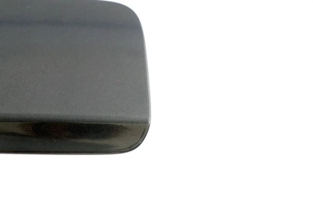 Riempimento carburante coperchio sportello grafite scintillante A22 per BMW E90 E91 con numero di parte 7060692 BMW E90 E91 Riempimento carburante coperchio sportello grafite scintillante A22 - SKU 7060692-SG - Numero di parte 7060692