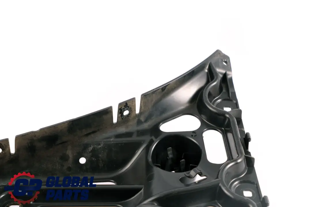 Mocowanie Ślizg Uchwyt Zderzaka Lewy Tył do BMW E61 o numerze 7060795 BMW E61 Mocowanie Ślizg Uchwyt Zderzaka Lewy Tył - SKU 7060795 - Numer Części 7060795