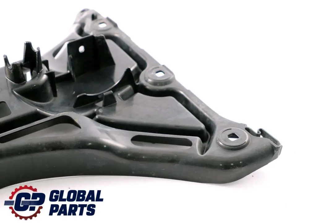 Tragerhalter Paraurti Posteriore Destra 5112 per BMW E61 LCI con numero di parte 7060796 BMW E61 LCI Tragerhalter Paraurti Posteriore Destra 5112 - SKU 7060796 - Numero di parte 7060796