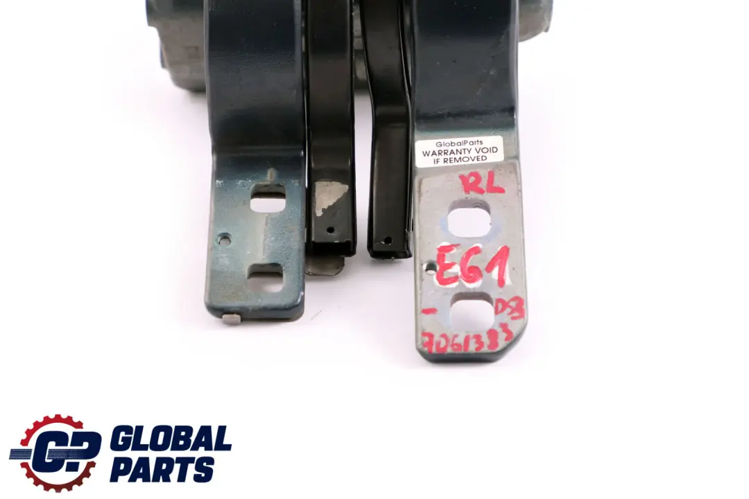 Cardine Portellone SX N/S Blu Acque Profonde Metallizzato Blu A76 per BMW E61 con numero di parte 7061383 BMW E61 Cardine Portellone SX N/S Blu Acque Profonde Metallizzato Blu A76 - SKU 7061383-DSB - Numero di parte 7061383