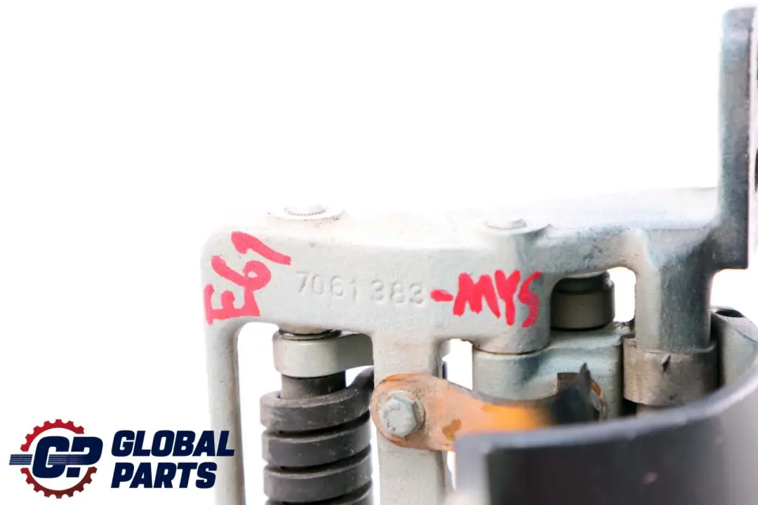 Scharnier Heckklappe Links N/S Mysticblau Metallic A07 Blau für BMW 5 er E61 mit Teilenummer 7061383 BMW 5 er E61 Scharnier Heckklappe Links N/S Mysticblau Metallic A07 Blau - SKU 7061383-MYS - Teilenummer 7061383