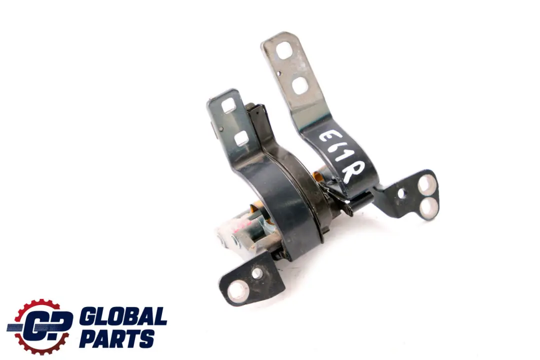 Zawias Klapy Bagażnika Prawy do BMW E61 o numerze 7061384 BMW E61 Zawias Klapy Bagażnika Prawy - SKU 7061384-DSB - Numer Części 7061384