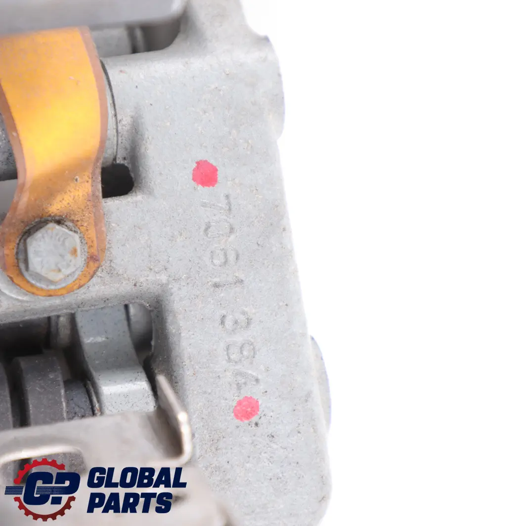 Tapa Maletero Puerta Trasera Bisagra Derecha Silbergrau Gris - A08 Plata para BMW E61 con número de pieza 7061384 BMW E61 Tapa Maletero Puerta Trasera Bisagra Derecha Silbergrau Gris - A08 Plata - SKU 7061384-SBG - Número de pieza 7061384