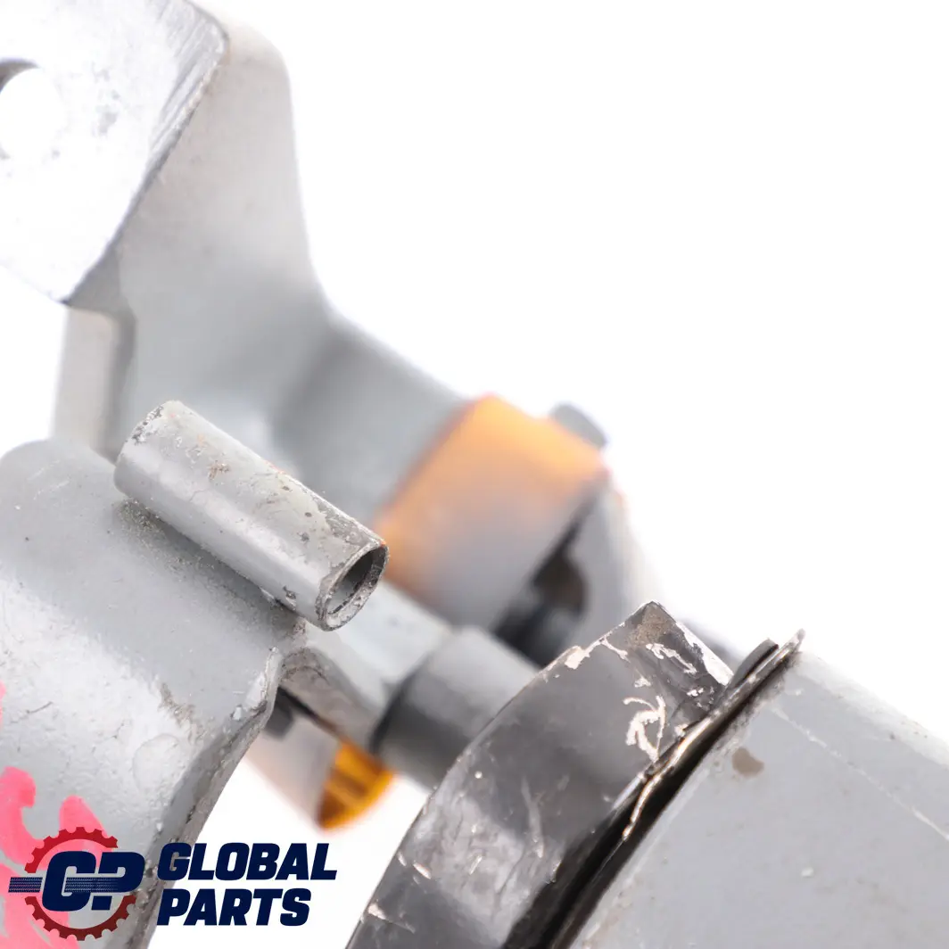 Scharnier Heck Klappe Rechts Silbergrau Metallic A08 für BMW E61 mit Teilenummer 7061384 BMW E61 Scharnier Heck Klappe Rechts Silbergrau Metallic A08 - SKU 7061384-SBG - Teilenummer 7061384