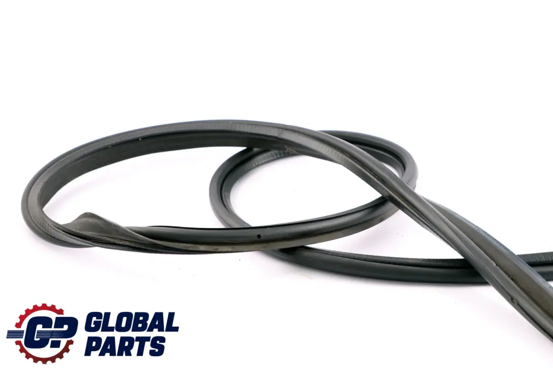 BMW E61 LCi Rear Window Seal Edge Protection Weaterstrip Rubber - SKU 7061390 - Part number 51717061390