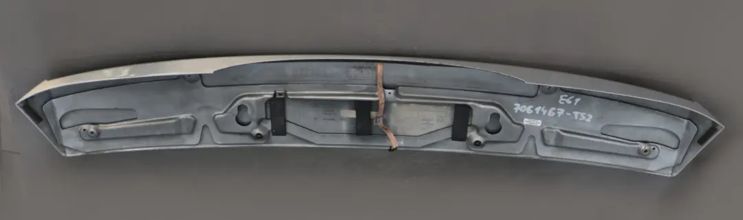 Kofferraum Heckklappe Heckspoiler Titansilber 354 für BMW E61 2 Touring mit Teilenummer 7061467 BMW E61 2 Touring Kofferraum Heckklappe Heckspoiler Titansilber 354 - SKU 7061467-TS2 - Teilenummer 7061467