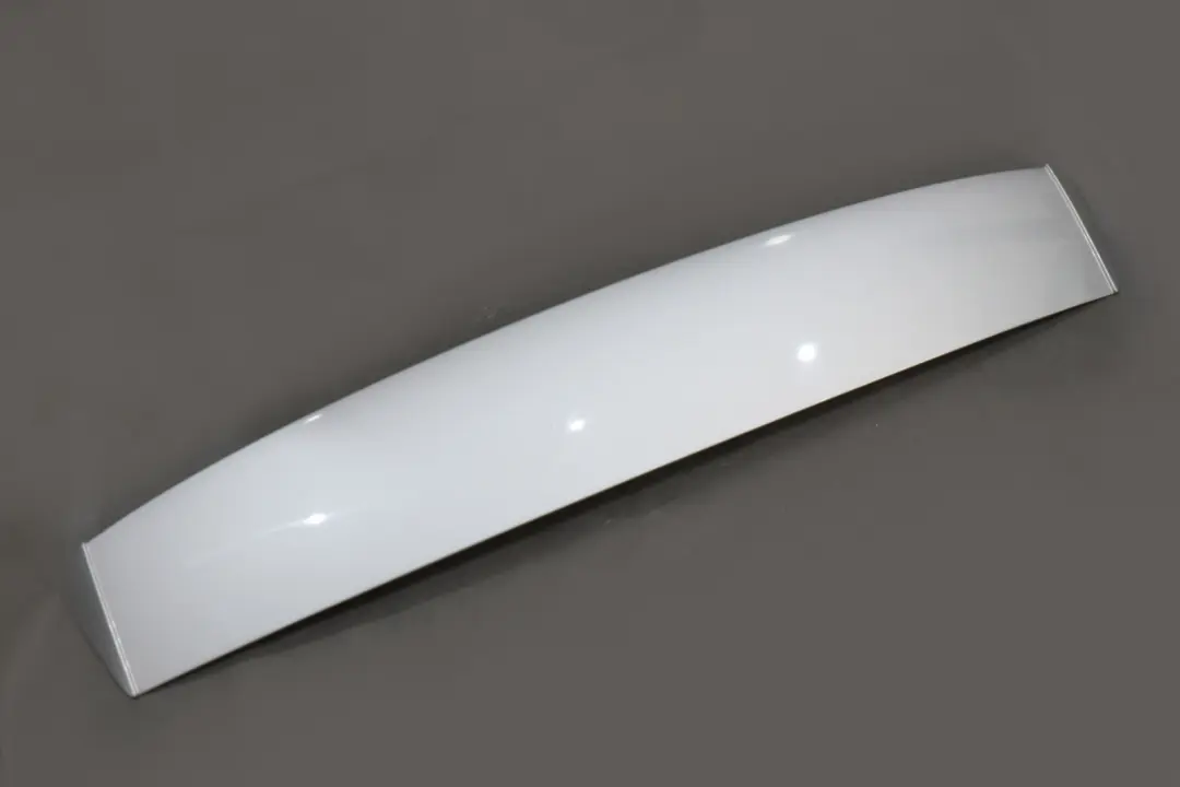 Spoiler posteriore portellone bagagliaio Touring Titansilber Silver 354 per BMW E61 con numero di parte 7061467 BMW E61 Spoiler posteriore portellone bagagliaio Touring Titansilber Silver 354 - SKU 7061467-TS2 - Numero di parte 7061467