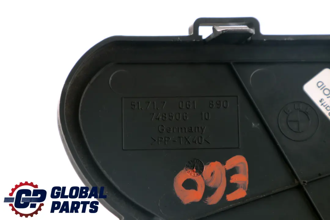Tapa del conducto De aire delantero derecho para BMW E60 E60N E61 E61N LCI con número de pieza 7061890 BMW E60 E60N E61 E61N LCI Tapa del conducto De aire delantero derecho - SKU 7061890 - Número de pieza 7061890
