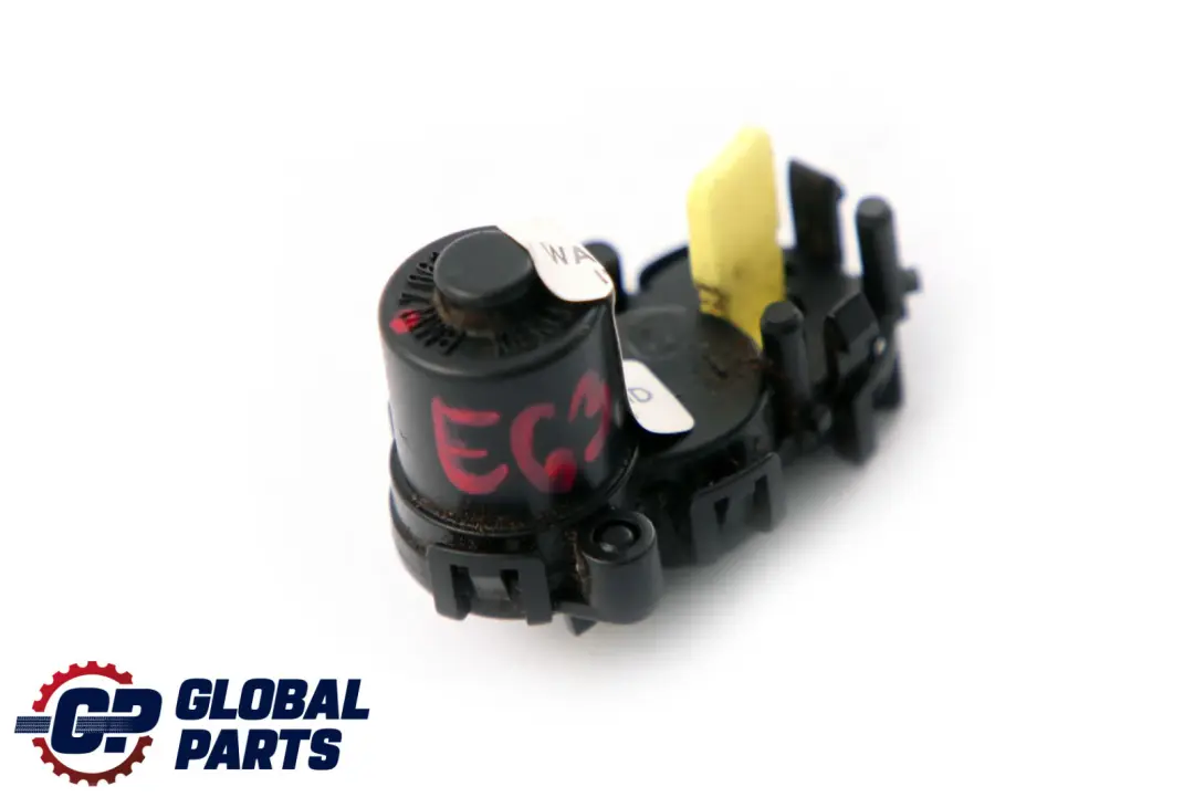 BMW 6 Series E63 E64 Adapter Right Door Catch - SKU 7062736 - Part number 7062736