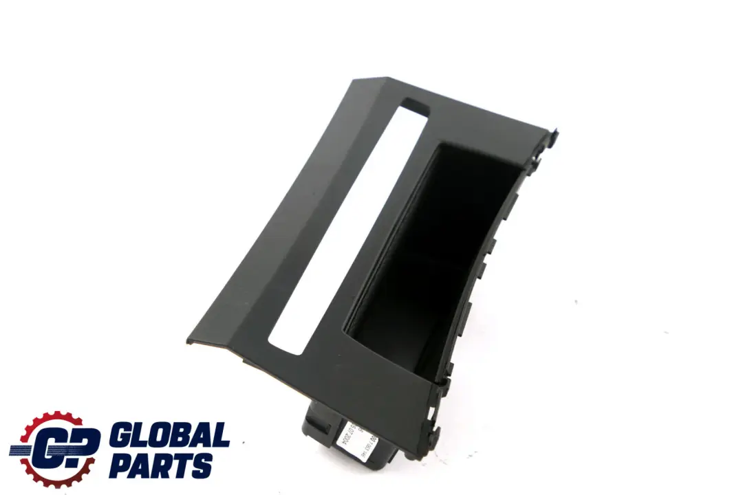 Blende Instrumententafel Mitte Schwarz für BMW 5 er E60 E61 mit Teilenummer 7063146 BMW 5 er E60 E61 Blende Instrumententafel Mitte Schwarz - SKU 7063146 - Teilenummer 7063146