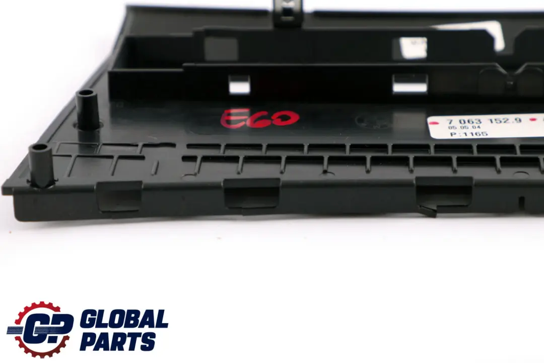 Center Radio Cover Dashboard Trim Panel Black to BMW 5 Series E60 E61 with Part number 7063151 BMW 5 Series E60 E61 Center Radio Cover Dashboard Trim Panel Black - SKU 7063152 - Part number 7063151