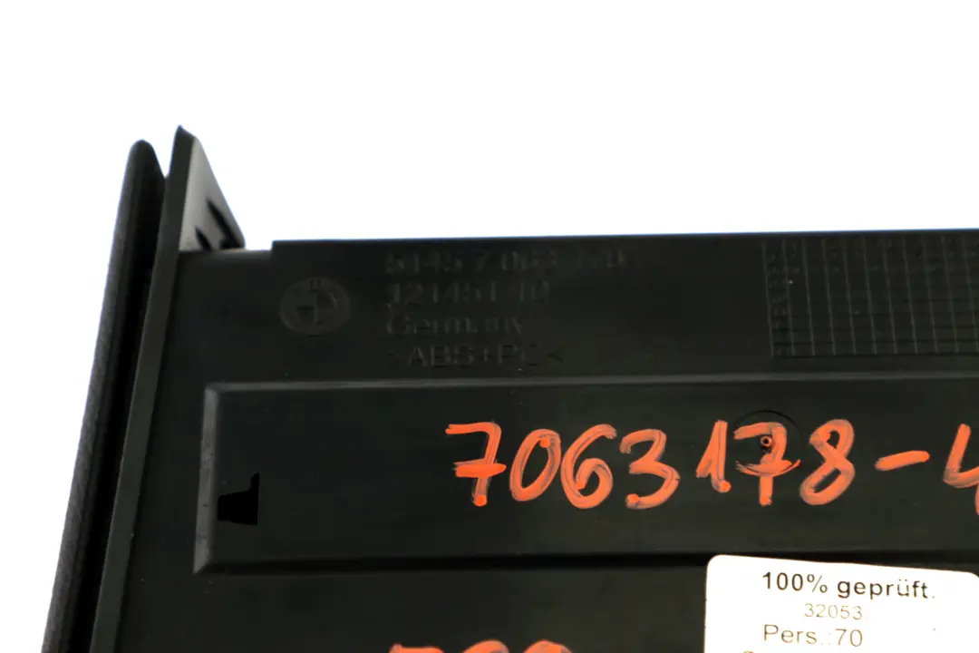 Drink Holder Left Passengers Side N/S Black to BMW 5 Series 4 E60 E61 Cup with Part number 7063178 BMW 5 Series 4 E60 E61 Cup Drink Holder Left Passengers Side N/S Black - SKU rhd-7063178-4 - Part number 7063178