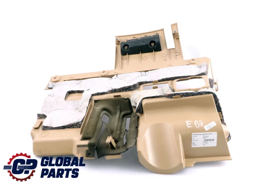 Verkleidung Fusshebelwerk für BMW 5 er E60 E61 mit Teilenummer 7063220 BMW 5 er E60 E61 Verkleidung Fusshebelwerk - SKU 7063220 - Teilenummer 7063220
