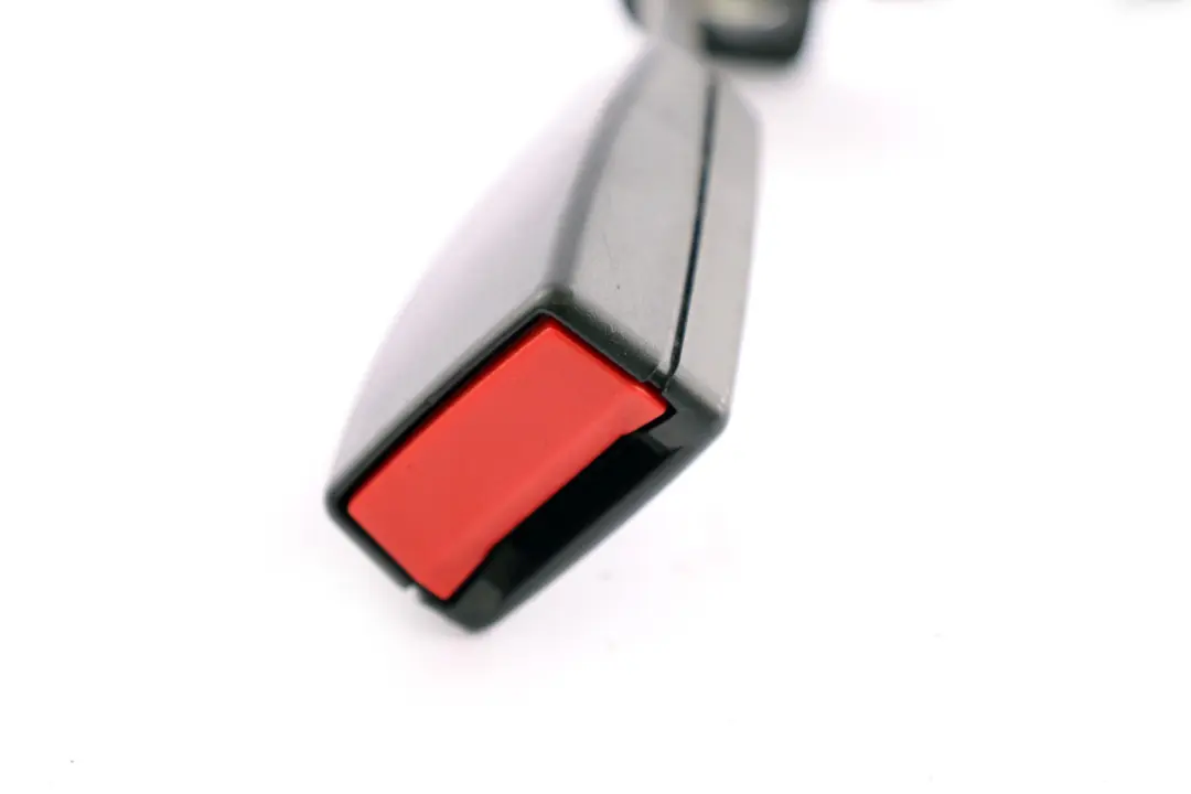 Napinacz Pasa Prawy Tył Tylny do BMW E60 E61 o numerze 7065888 BMW E60 E61 Napinacz Pasa Prawy Tył Tylny - SKU 7065888 - Numer Części 7065888