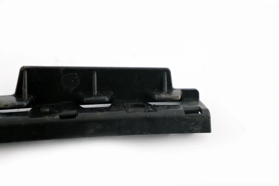  Soporte Cumbrera BMW E60 E61 Lado Izquierdo Faldon Embellecedor Panel - SKU 7066227 - Número de pieza 7066227