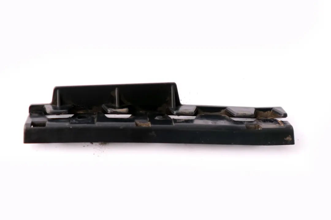 BMW E60 E61 Supporto Guarnizione Parafango Anteriore Destro - SKU 7066228 - Numero di parte 7066228