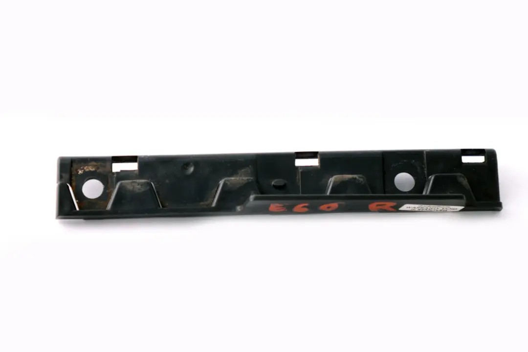 BMW E60 E61 Supporto Guarnizione Parafango Anteriore Destro - SKU 7066228 - Numero di parte 7066228