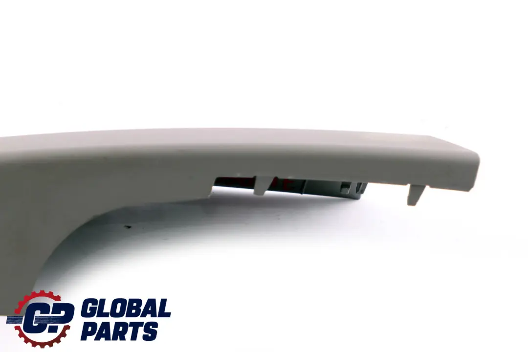 Cache Panneau Garde-corps dans le coffre gauche gris pour BMW E61 LCI à propos du numéro de pièce 7120665 BMW E61 LCI Cache Panneau Garde-corps dans le coffre gauche gris - SKU 7066399 - Numéro de pièce 7120665