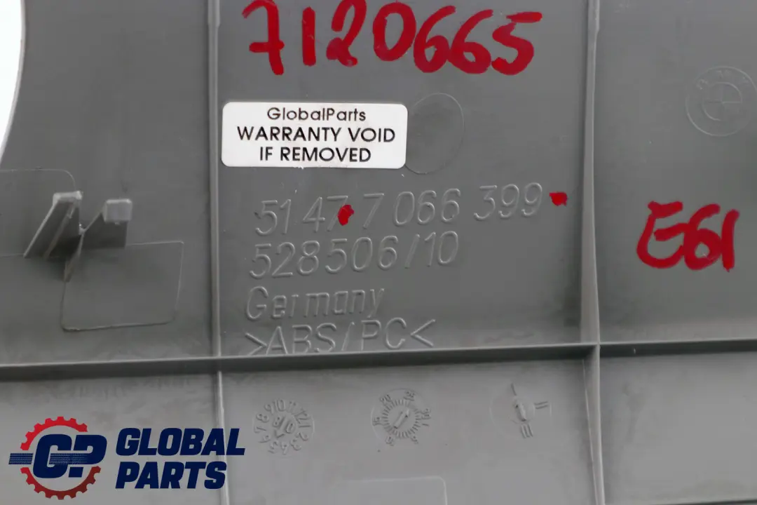 Cache Panneau Garde-corps dans le coffre gauche gris pour BMW E61 LCI à propos du numéro de pièce 7120665 BMW E61 LCI Cache Panneau Garde-corps dans le coffre gauche gris - SKU 7066399 - Numéro de pièce 7120665