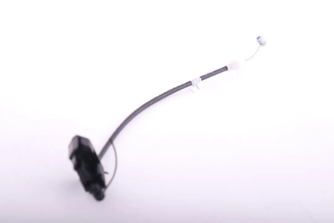 Tapa del maletero de bloqueo con cable Bowden para BMW E63 E64 E86 con número de pieza 7066567 BMW E63 E64 E86 Tapa del maletero de bloqueo con cable Bowden - SKU 7066567 - Número de pieza 7066567