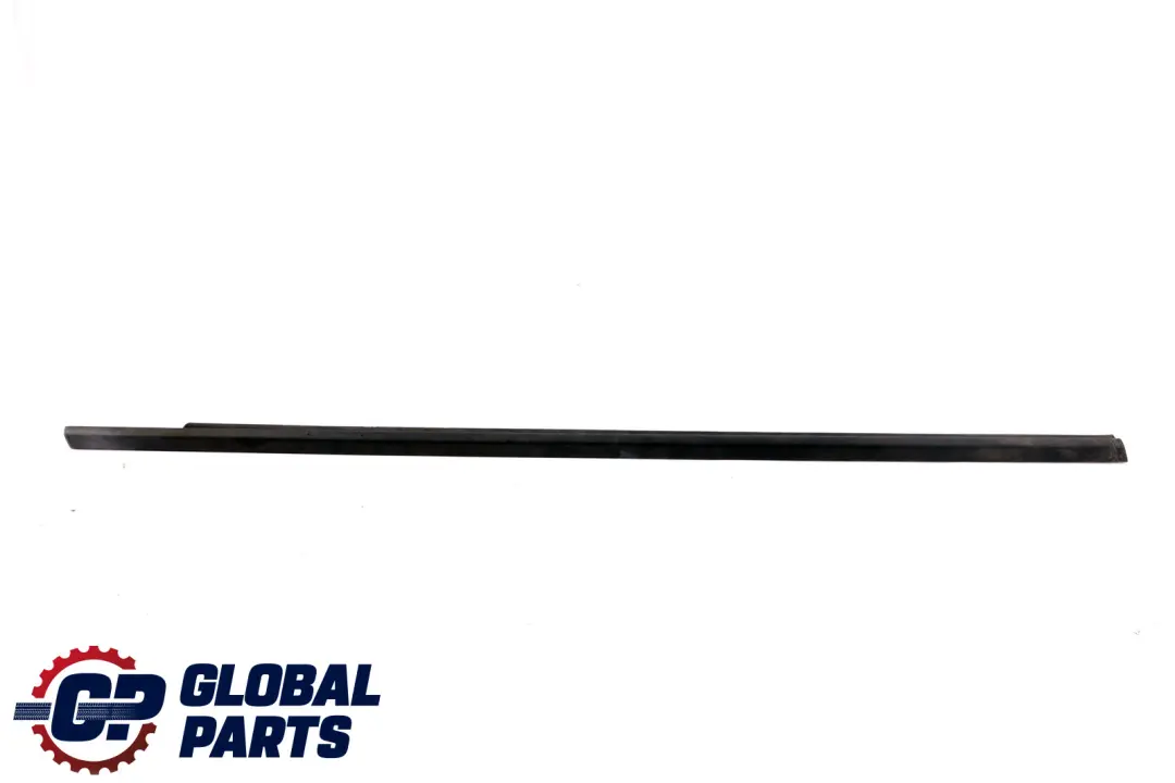 Canal De Sellado Exterior Burlete Puerta Delantera Derecha para BMW E87 con número de pieza 7066602 BMW E87 Canal De Sellado Exterior Burlete Puerta Delantera Derecha - SKU 7066602 - Número de pieza 7066602