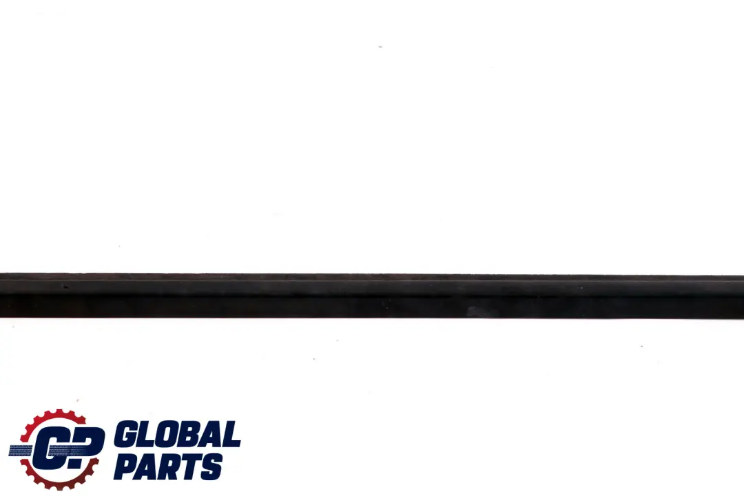 BMW E87 E87N LCI Schachtabdichtung Exterieur Porte avant Droite - SKU 7066602 - Numéro de pièce 7066602