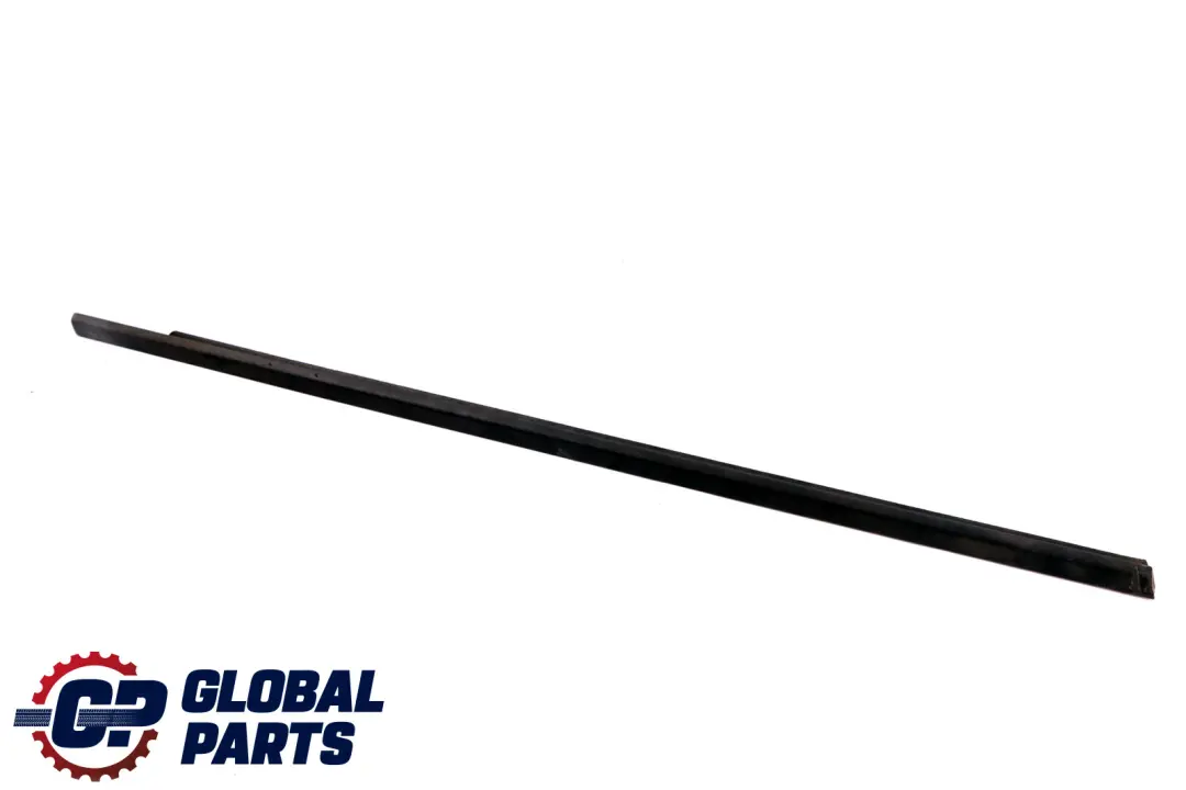 Canal De Sellado Exterior Burlete Puerta Delantera Derecha para BMW E87 con número de pieza 7066602 BMW E87 Canal De Sellado Exterior Burlete Puerta Delantera Derecha - SKU 7066602 - Número de pieza 7066602