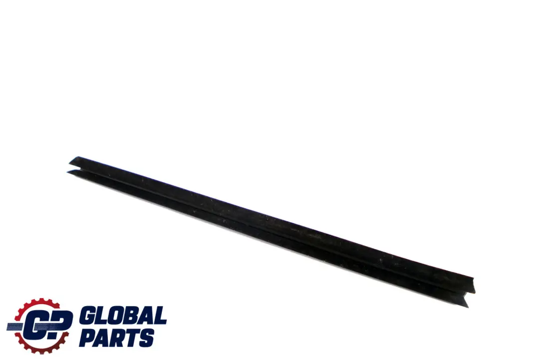BMW E87 Cache Canal Vitre Porte Avant Gauche - SKU 7066603 - Numéro de pièce 51337066603