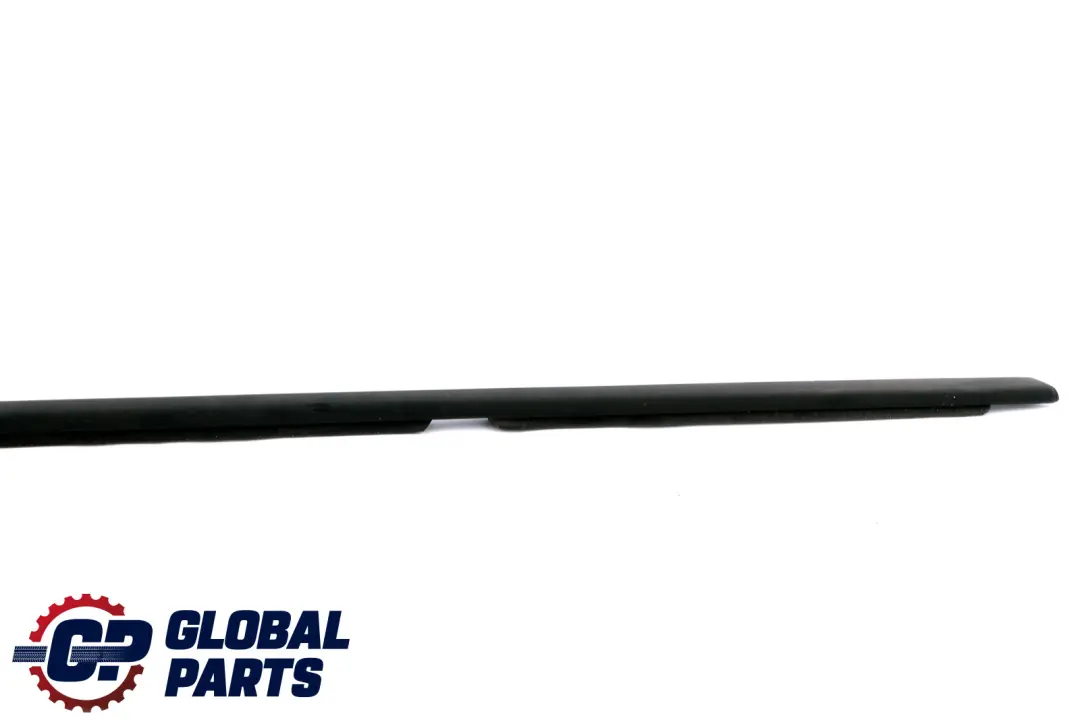 Schachtabdichtung Exterieur Porte Salut. Droite pour BMW E87 à propos du numéro de pièce 7066608 BMW E87 Schachtabdichtung Exterieur Porte Salut. Droite - SKU 7066608 - Numéro de pièce 7066608