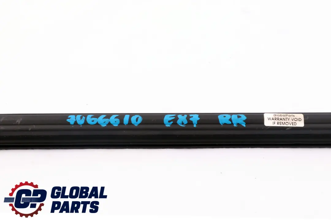 Porta Posteriore Interna Destra Copertura Canale Finestra per BMW E87 con numero di parte 7066610 BMW E87 Porta Posteriore Interna Destra Copertura Canale Finestra - SKU 7066610 - Numero di parte 7066610