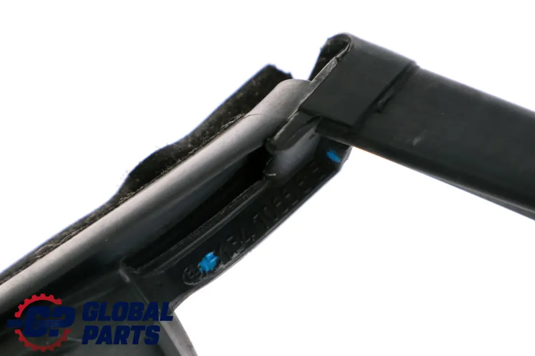 Guidage de Fenetre Porte Arriere Gauche pour BMW 1 e87 à propos du numéro de pièce 7066615 BMW 1 e87 Guidage de Fenetre Porte Arriere Gauche - SKU 7066615 - Numéro de pièce 7066615