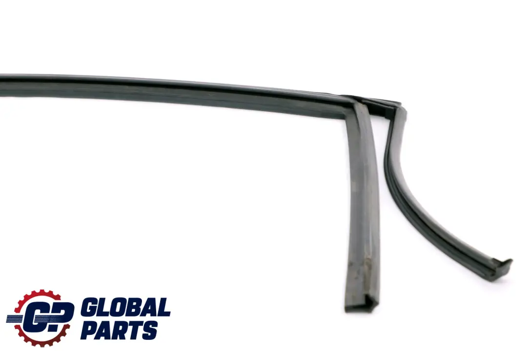 BMW E87 Joint Guide Fenêtre Porte Arrière Droite Cadre Joint Caoutchouc - SKU 7066616 - Numéro de pièce 7066616