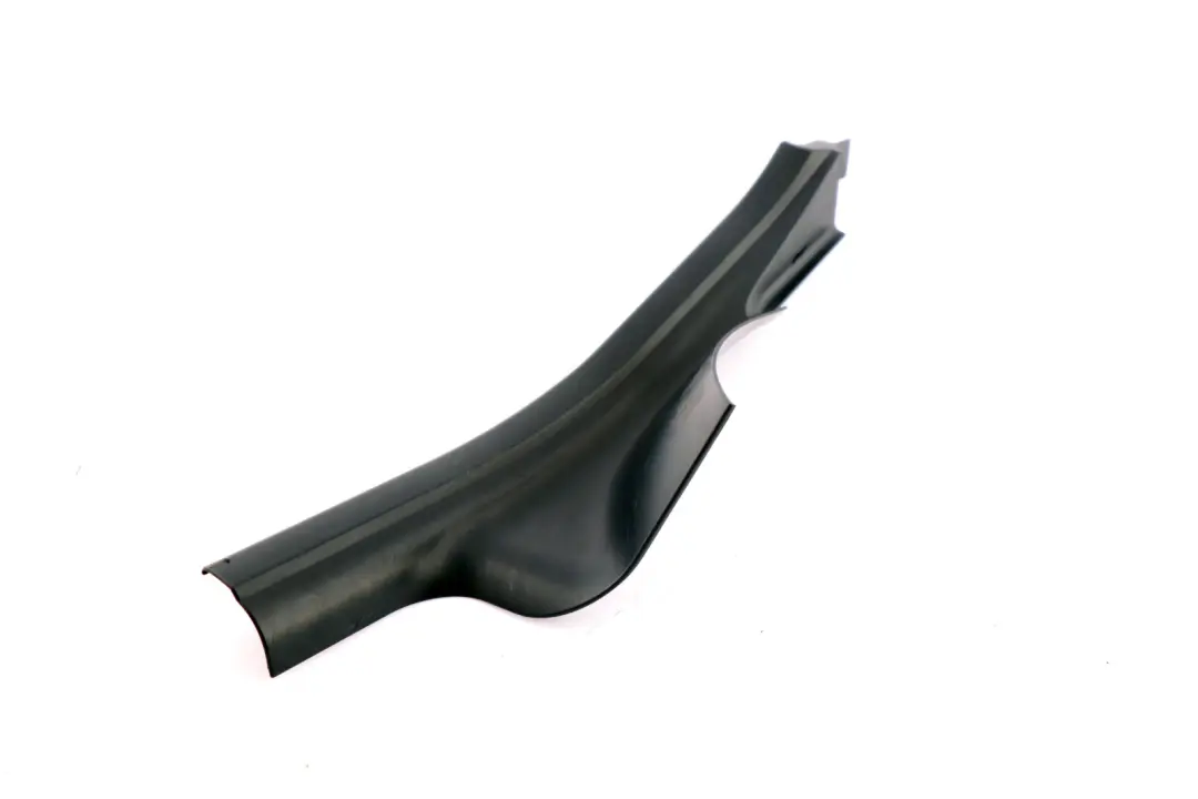 Bande de Couverture Entree Interieur Arriere Beige pour BMW 5 E60 LCI E61 à propos du numéro de pièce 7025010 BMW 5 E60 LCI E61 Bande de Couverture Entree Interieur Arriere Beige - SKU 7066630 - Numéro de pièce 7025010